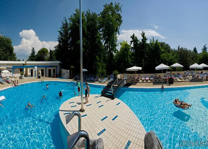 Valamar Diamant * 포레치