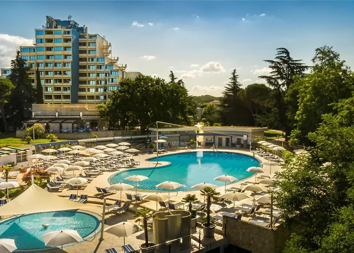 아파트 Valamar Diamant *